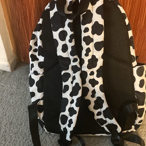 Cow print backpack lots of pocket space - Picture 3 of 4